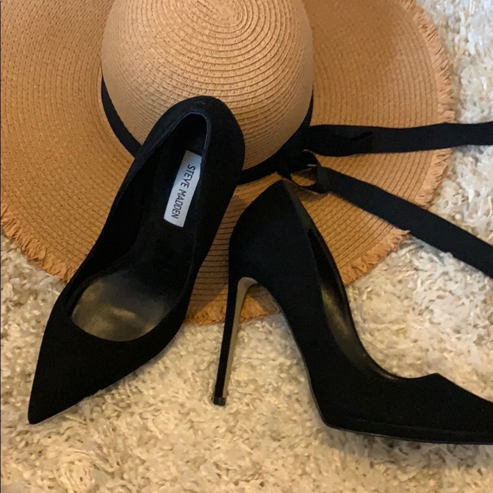Black Steve Madden heels